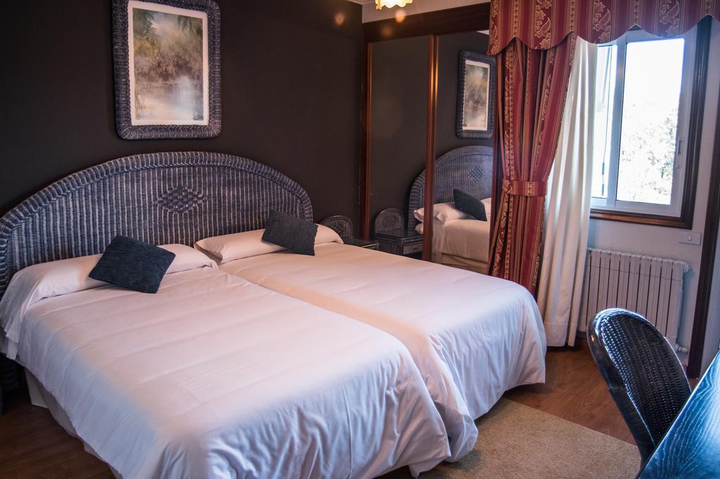 Hotel Santo Apostol 雷东德拉 外观 照片